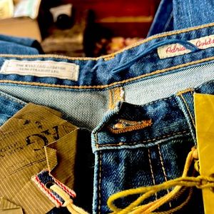 Ag the “kiss” slim straight leg, 100% cotton 29R